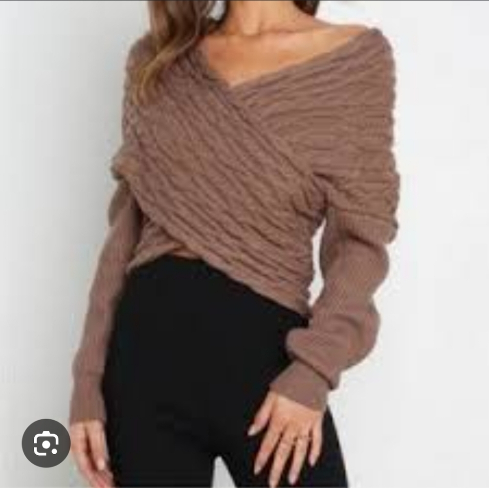 Vine & Love V-Neck Cable Knit Sweater Tan Chunky Cropped Wrap Front Sz S NWT